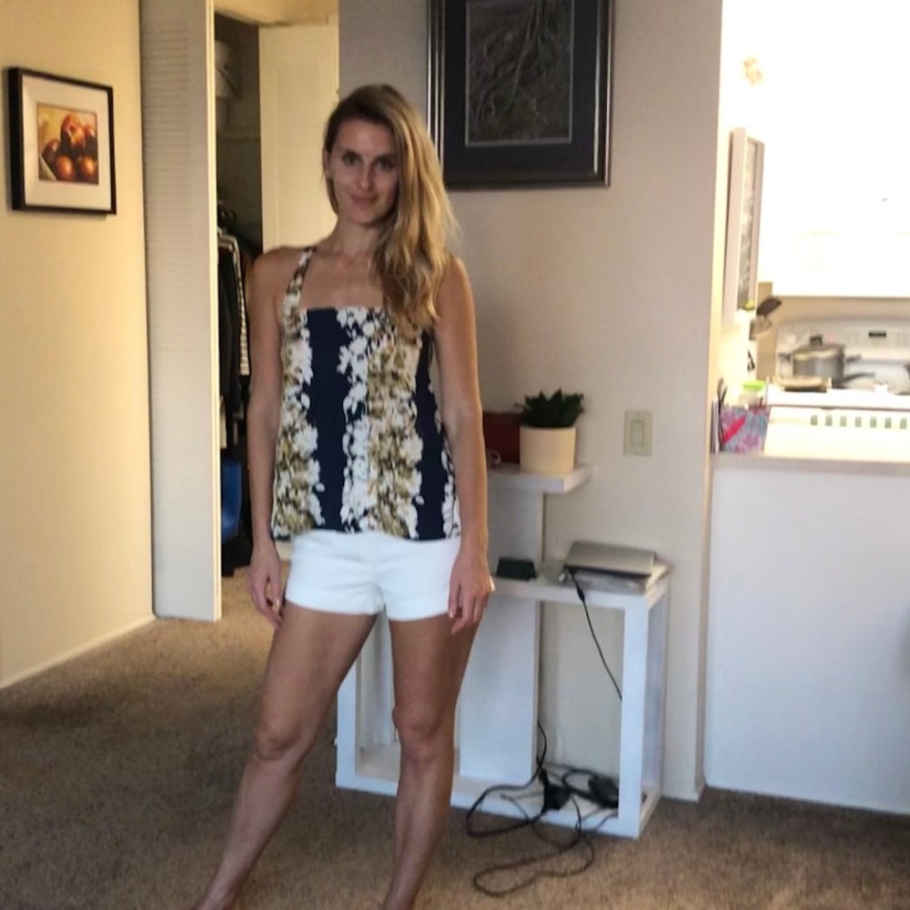 Top - Picture 2 of 2